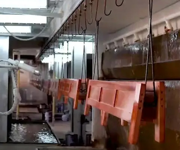 实木家具自动化喷漆案例